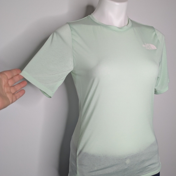 ✨3/$15 North Face Light Mint Green Sheer Tshirt S - Picture 3 of 7